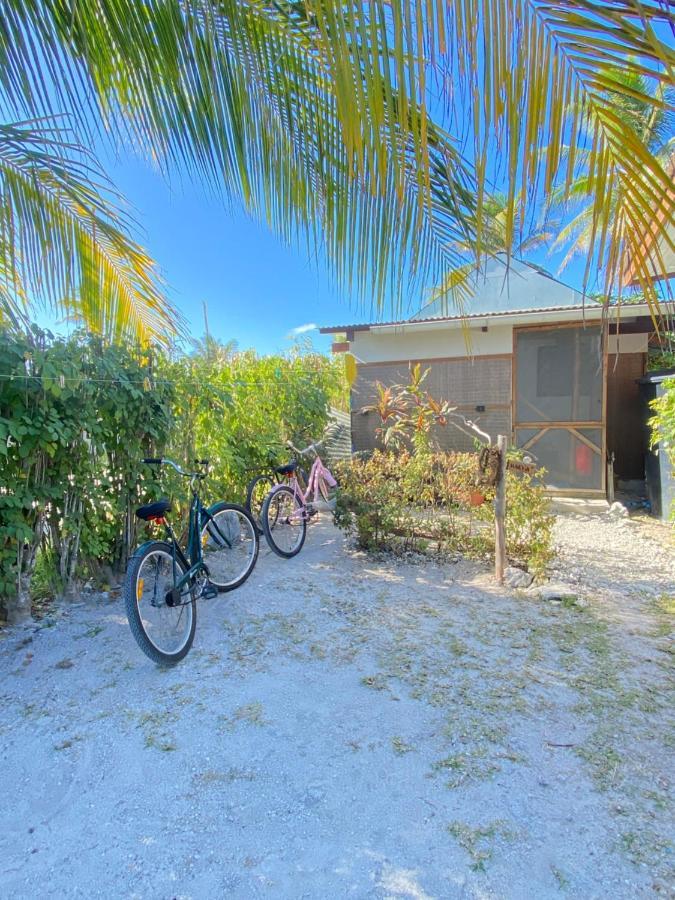 Poe Guesthouse Rangiroa Exterior foto